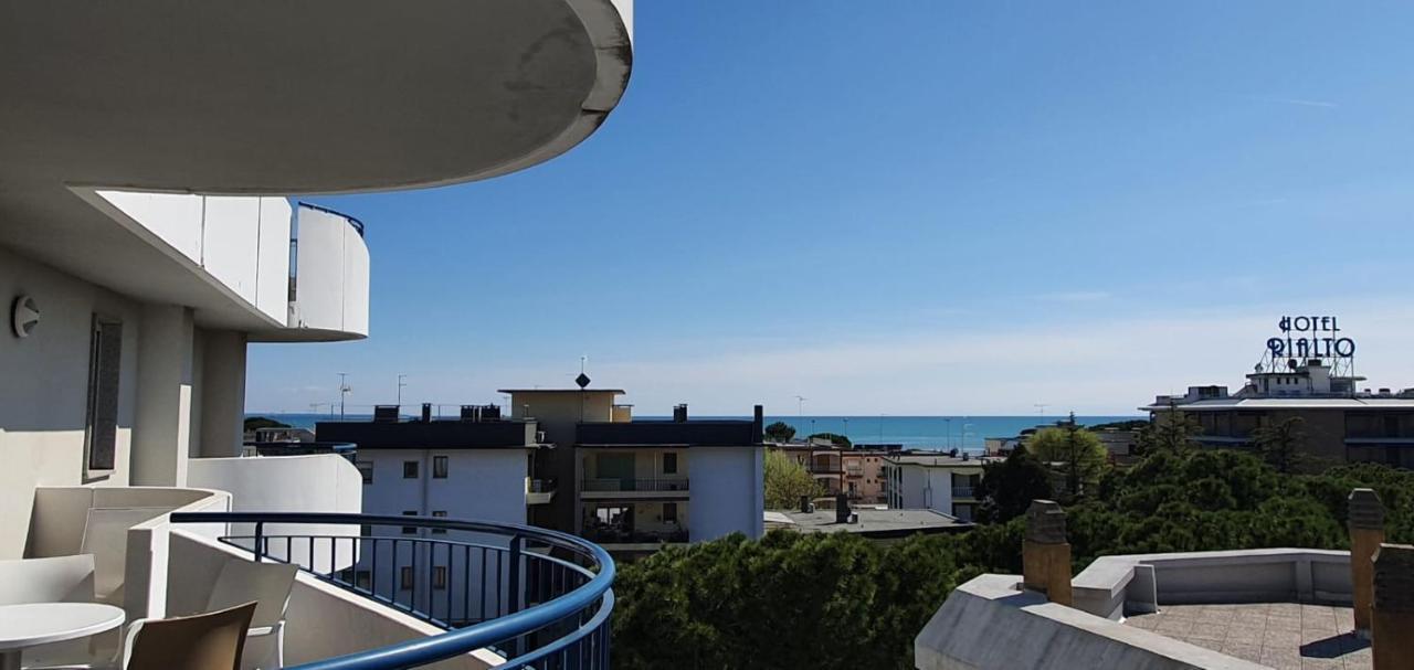 Apart Hotel Atlantic Градо Экстерьер фото