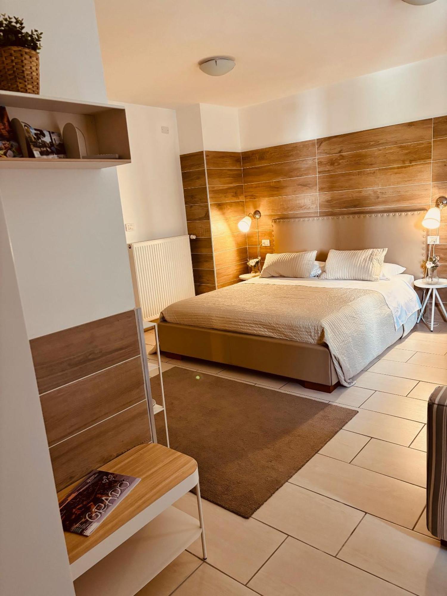 Apart Hotel Atlantic Градо Экстерьер фото